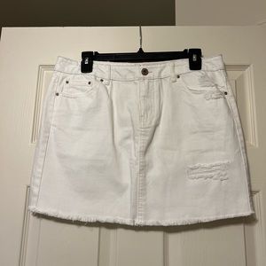 True craft white denim skirt